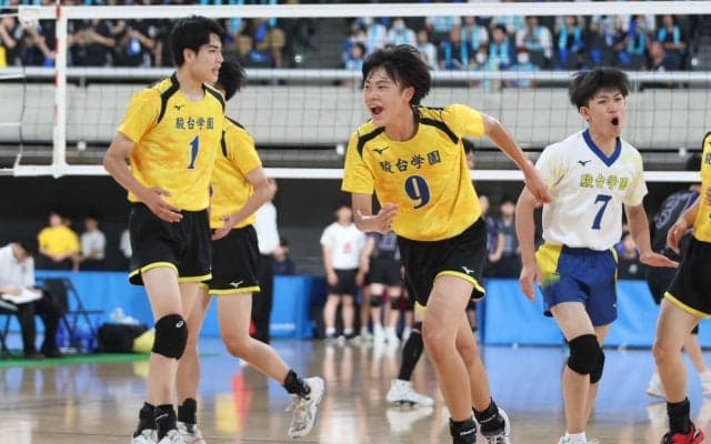 駿台学園高 手の内を見せず連覇が懸かる本戦へ 駒澤大高は昨年度の春高に続く全国切符【東京都インターハイ予選（男子）】