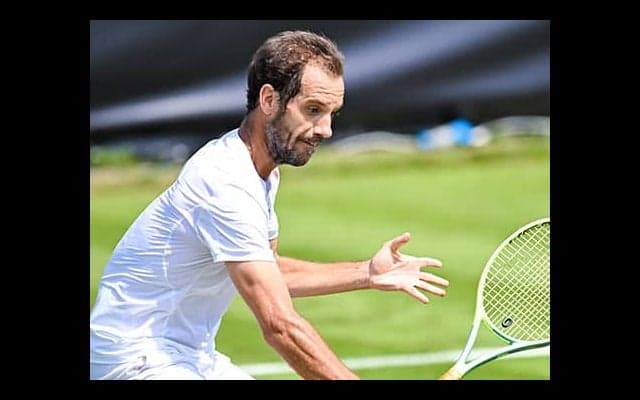 ガスケ 20年ぶり予選で初戦突破