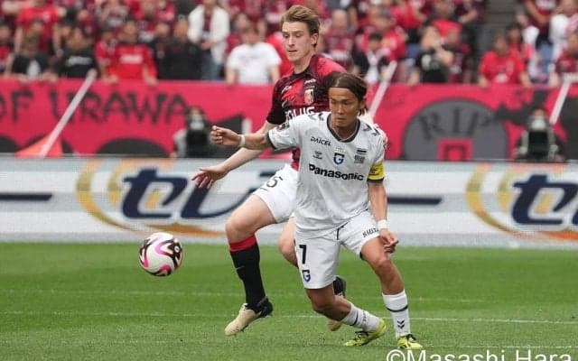 町田だけじゃない｢J1、なでしこ、JFL首位チーム｣シン・快進撃の舞台裏】(1)新潮流は｢ハードワークと鈴木優磨｣、宇佐美貴史を思わせるV宮崎｢元日本代表｣