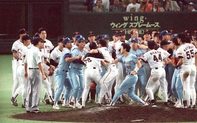 顔面死球で「仕返ししたろ」　謝罪なき巨人エース…15年後に“再燃”　吹っ飛ばした眼鏡