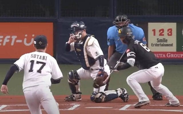 犠打から生まれた“奇跡の18秒”「今世紀最大の珍プレー」　一夜明けも冷めぬ衝撃