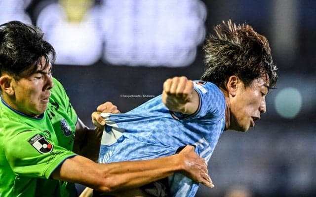 「帽子被ってるリチちゃん可愛い!!」芸人クロちゃんと交際の人気女性タレントの「即完売スタグル入手写真」が話題に！ J1川崎のユニフォーム着用姿での記念写真