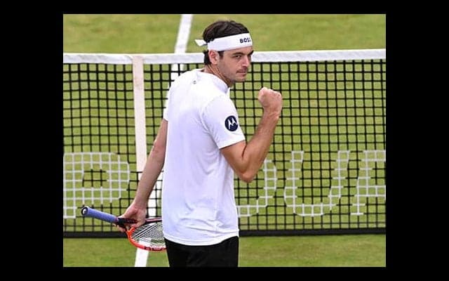  15本エース 快勝で盤石の初戦突破 