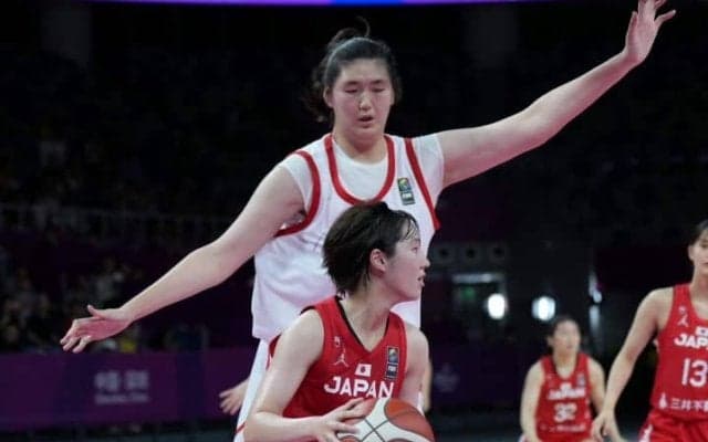 「まさに『動く万里の長城』だ」220センチの“傑物”が日本を圧倒！ 中国女子バスケの超新星に母国メディアも衝撃