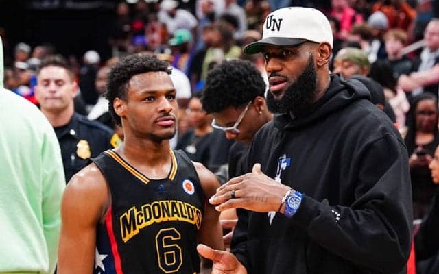 “ドラフト最注目”ブロニー・ジェームズがレイカーズから55位指名…NBAの舞台で父レブロンと共闘へ