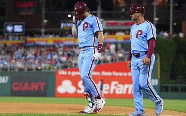 「こんなことは初めてだ」ハーパーが試合終了と同時に負傷　球宴リーグ最多得票の主砲を襲った“悲劇”にファンはショック隠せず