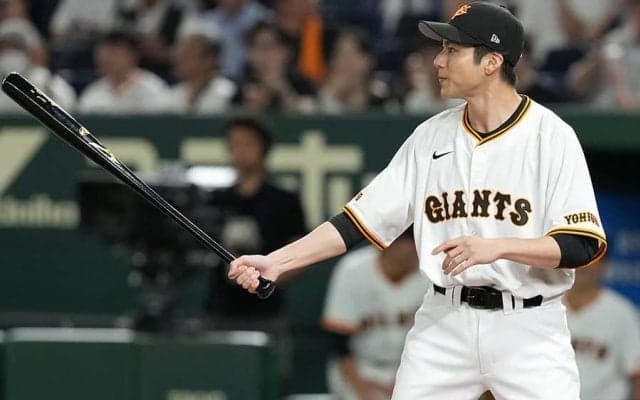 人気俳優が東京Dに“出現”　まさかの打者役も「夢のよう」…渾身の一振りに場内どよめき