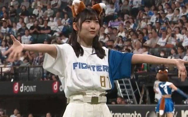 北海道に「天使降臨」　きつね“変身”の17歳…ゆらゆらダンスに虜「可愛すぎるだろ」