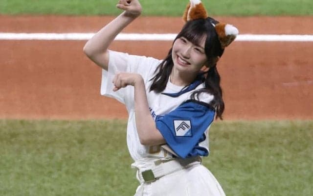エスコンに舞い降りた＂天使＂に話題沸騰　ツインテールのきつねダンス披露に「まさに最強」「宝石ダンス」
