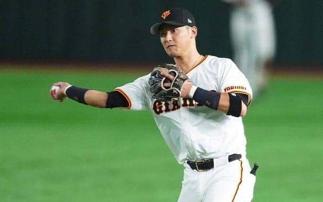 巨人29歳は「猫みたいに俊敏」　12球団断トツの8.1…打者唖然の美技が「神業すぎ」