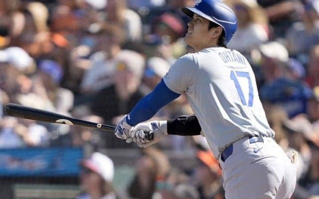 大谷翔平、目の覚める衝撃の26号！ 直近12戦9発目の猛打に米実況も愕然「壮大な摩天楼のようだ」