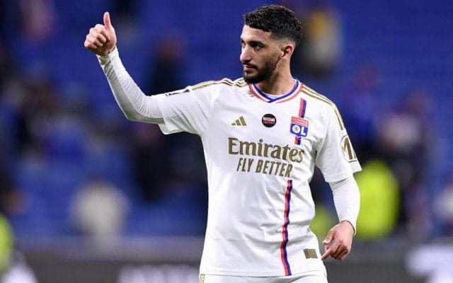 リヨンが25億円の買取OP行使、ウェストハムからアルジェリア代表FWベンラーマを獲得