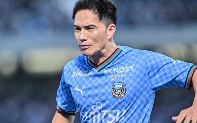 俳優・市原隼人が「やるつもりなかったんです(笑)」と振り返るも、川崎サポーターから“水をぶっかけられた”深いワケ…「こんなにも郷土愛に恵まれた場所はなかなかない」と川崎愛明かす