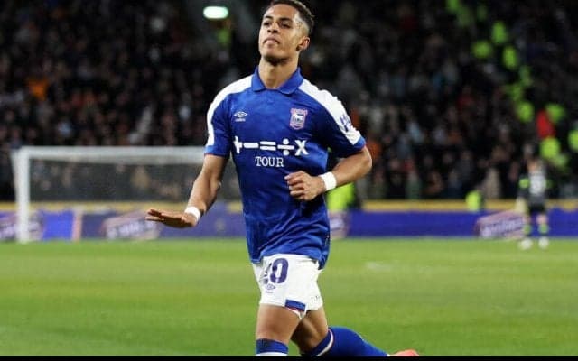 プレミア昇格のイプスウィッチが昨季11ゴールのハッチンソンをキープ！　クラブレコードの移籍金でチェルシーから再獲得