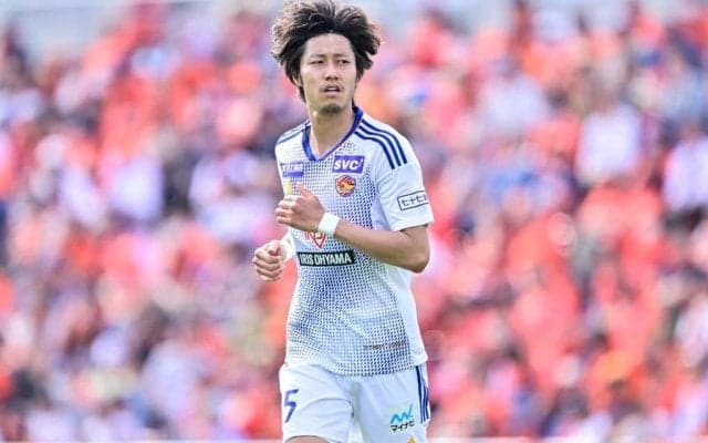 【J2「爆発」】仙台、CB菅田の技巧派FWのようなループが決勝点に 成果と課題が相半ばした勝利で4位上昇(1)
