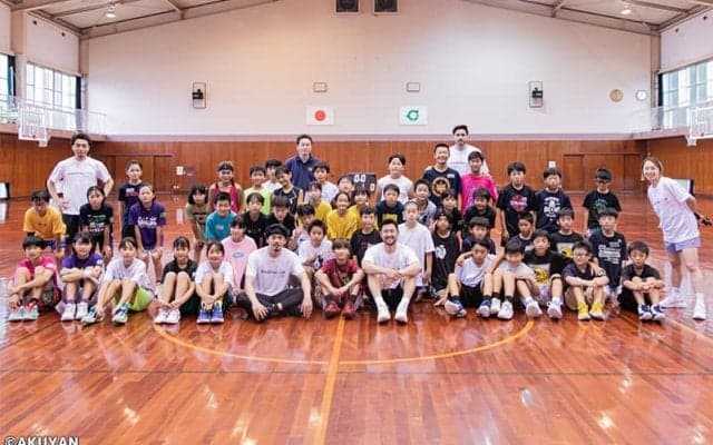 篠山竜青・橋本竜馬がプロの技と心を子どもたちへ…88年組による初クリニック開催