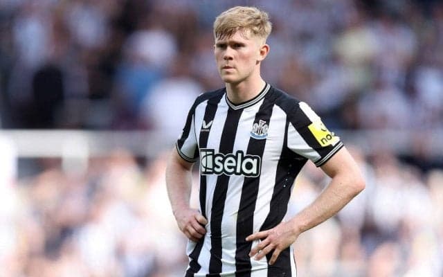 チェルシーDFルイス・ホールがニューカッスルに完全移籍！ 昨季はレンタルでプレーし22試合に出場