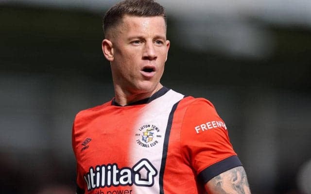 アストン・ビラがロス・バークリーをルートンから完全移籍で獲得！ 2020-21シーズン以来の復帰に