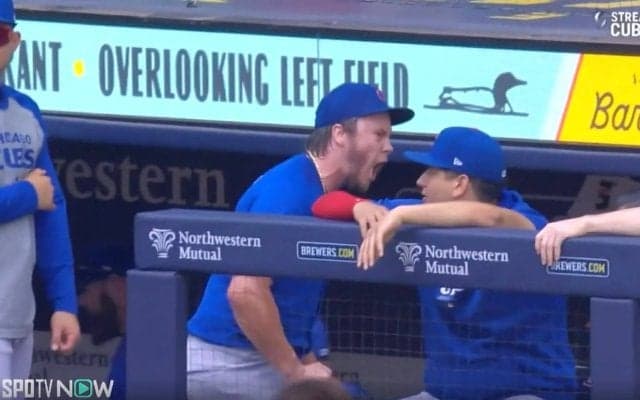 ふざけんじゃねえ！ 投手がブチギレて大暴れ…！ ベンチが修羅場と化した… 味方の酷すぎる守備に怒りが爆発