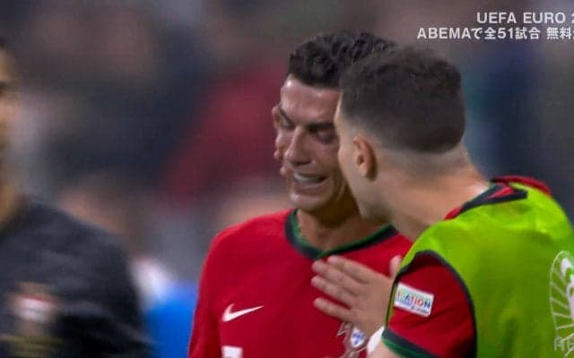 「まだ試合中や！」「泣くな！」PK失敗でC・ロナウドの目に涙　落ち込むエースを励ますチームメイトの姿に「いい仲間たちや」