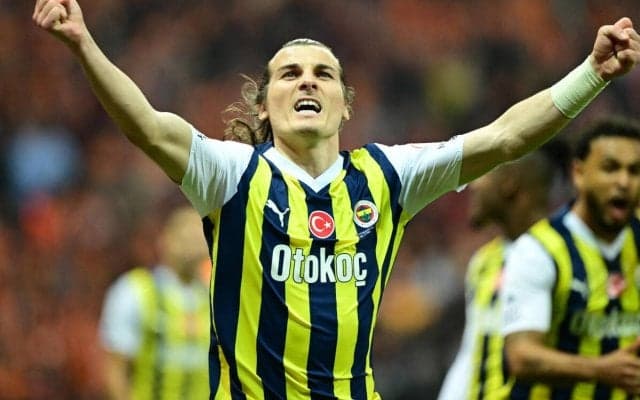 フェネルバフチェ、アトレティコDFソユンジュを買い取り