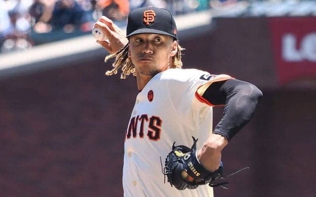 大谷翔平に“勝利”し大興奮…空気ぶん殴る右腕が話題　ド軍ファンは辛辣「落ち着け」