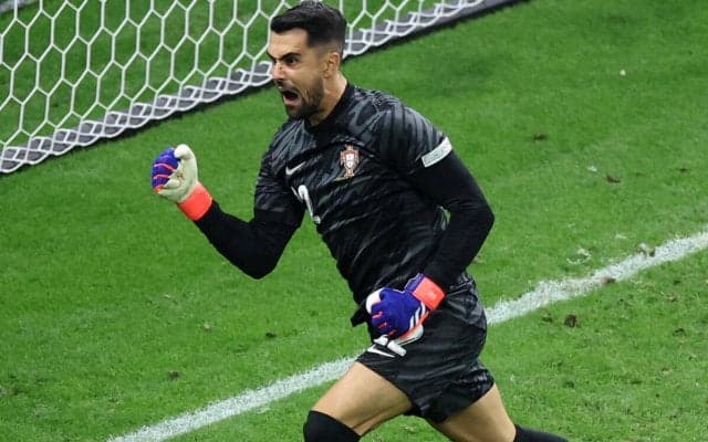 ポルトガル守護神ジオゴ・コスタ、PK戦で圧巻の3本連続ストップ！　「おそらく人生最高の試合」