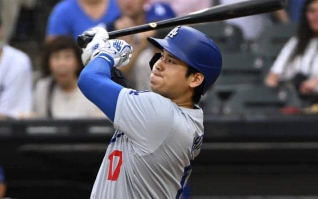 “絶対に打つ”大谷翔平が不動の打順を変える？ 米解説が持論「ベッツは偉大。だが、ショウヘイには前にいてほしい」