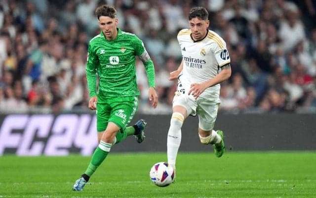 ボローニャがカラフィオーリ代役を確保、ベティス退団ミランダを獲得