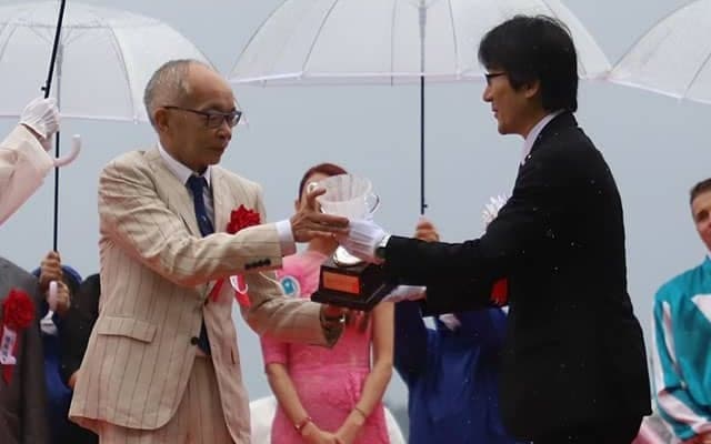 農林水産大臣賞典はいつはじまって何が贈られているの？ 「発足記念日」に合わせて調べてみた