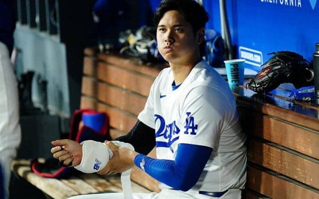 大谷翔平、3三振の原因は“誤審”？　大きく外れるも…不可解な1球が物議「悔しい」