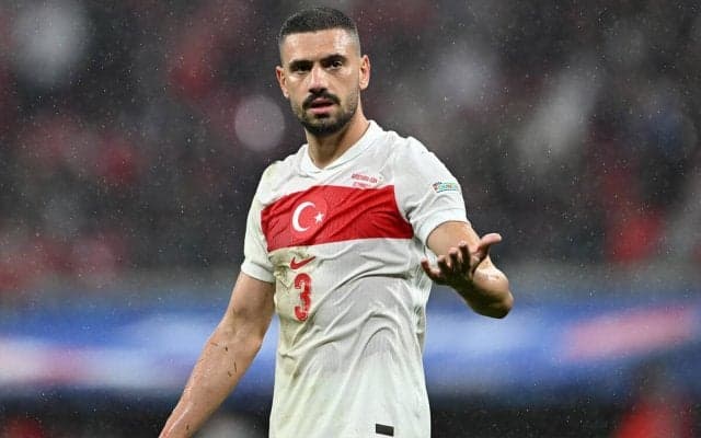 トルコに大打撃！ 極右過激派を示したゴールパフォーマンスでDFデミラルが2試合出場停止処分‥決勝まで出られず