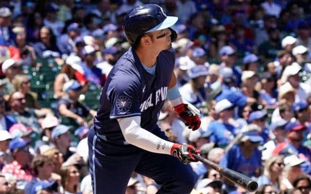 鈴木誠也、先制12号2ランで快勝貢献　9戦4発にファン熱狂…日本人4位にあと2本