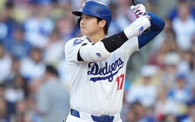 「エースを犠牲にする覚悟はあるか」米国で再燃する大谷翔平の”打者専念”への議論　”二刀流継続”の主張も「マウンドに別れを告げるのはまだはやい」