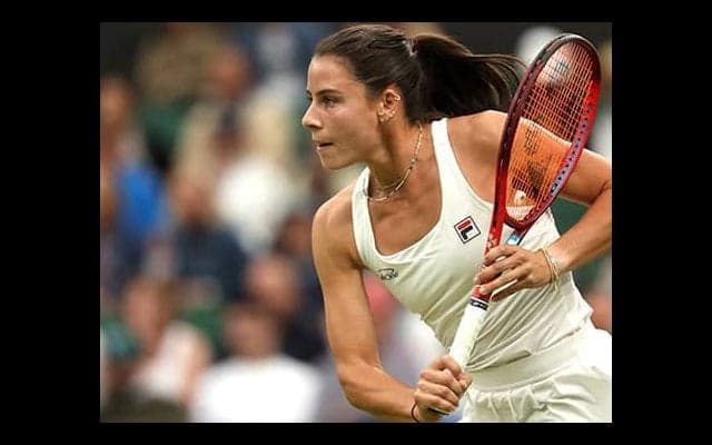 大坂撃破のナヴァッロ 16強へ