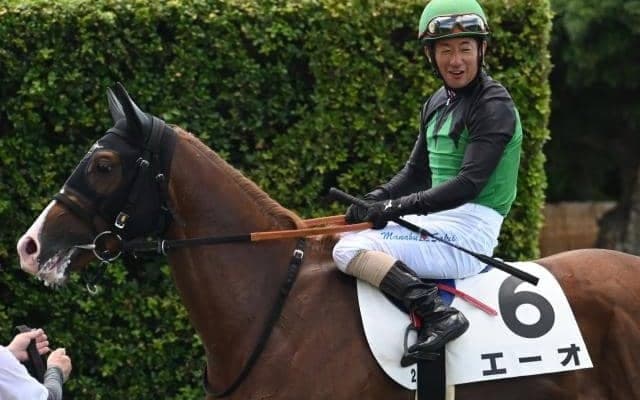 酒井学騎手がJRA通算10000回騎乗達成！ 「さらに乗り数、勝ち鞍を積み重ねて精進していきたい」