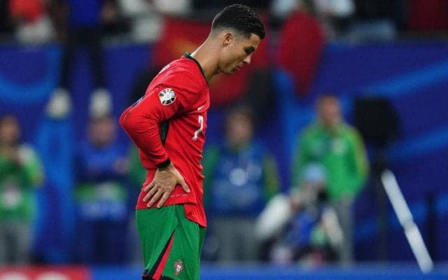 ノーゴールでユーロ終戦のC・ロナウドがメッセージ　「このレガシーは尊重され、これからも築かれていくと確信」