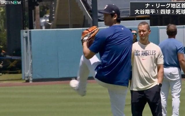 大谷翔平、30歳初の“投球練習” 今季最長33メートル、70球の熱投で二刀流“復活”へ虎視眈々 　「大谷さんが投げてる！」28号弾前のキャッチボール姿に反響続々