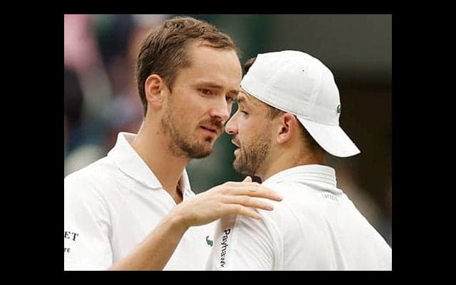  メド8強 ディミ負傷で途中棄権 