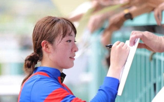 永島まなみがJRA通算100勝を達成…女性ジョッキー結果