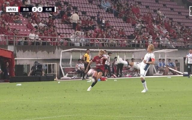「得点決めた選手より目立ってた」“日本のベンゼマ”鹿島・鈴木優磨が2アシストで圧倒的存在感！若手のプロ初ゴールをお膳立てする絶品スルーパス＆超高精度スーパークロスに「やっぱり別格」