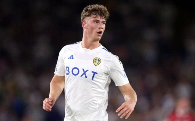 リーズ生え抜きのU-21イングランド代表DFクレスウェルがフランスへ…トゥールーズに完全移籍