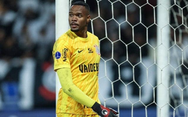 フォレストに204cmのブラジル人GKカルロス・ミゲウが完全移籍で加入、コリンチャンスで25試合中14試合がクリーンシート