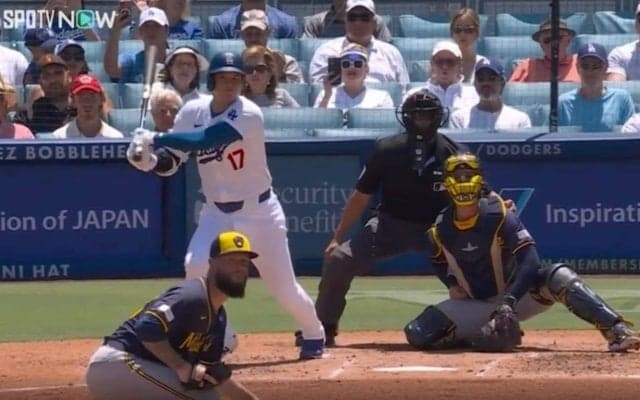 一体、何が起きた…！？ 大谷翔平、恐怖の“高速ピッチャー返し”がヤバすぎる　打った瞬間に相手投手の様子がおかしくなる「すごい音だな」「そりゃそうなるわ」