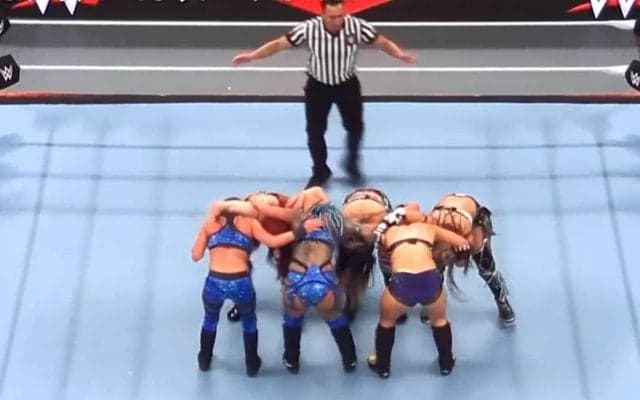 「なんだこれは」女子レスラー6人が… ド迫力の珍光景 衝撃技に会場どよめき