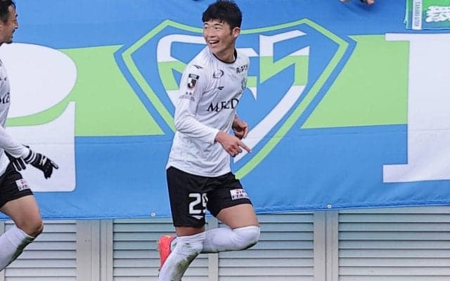 3回戦唯一のJ1勢対決は湘南に軍配！　鈴木章斗ゴラッソで東京V撃破しベスト16進出【天皇杯】