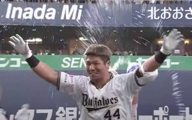 オリックスがサヨナラ5連勝で勝率5割、ロッテは今季最多21安打18得点…10日のパ・リーグ