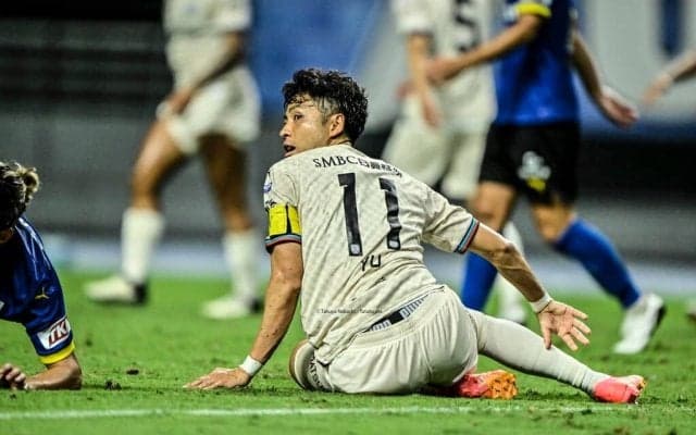 【【川崎】天皇杯敗退でFW小林悠が訴える熱い気持ち(1)】「責任は自分にある」と自身に矢印を向ける鬼木監督に、「鬼さんの責任じゃない」と悔やむ……「選手が応えられなかった」