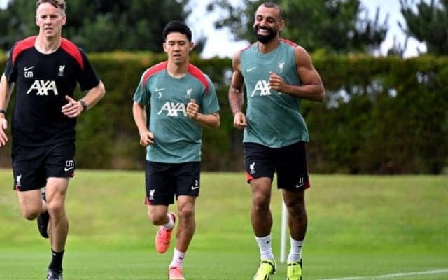 「信頼するか、市場に手を出すか」遠藤航とサラーが今週末から練習に合流　”中盤の底”争いに地元メディアが注目