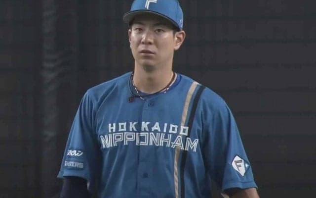 後ろから猛ダッシュ→落ちたのにアウトが「素早い判断」　ピンチ防いだ好守に称賛の嵐